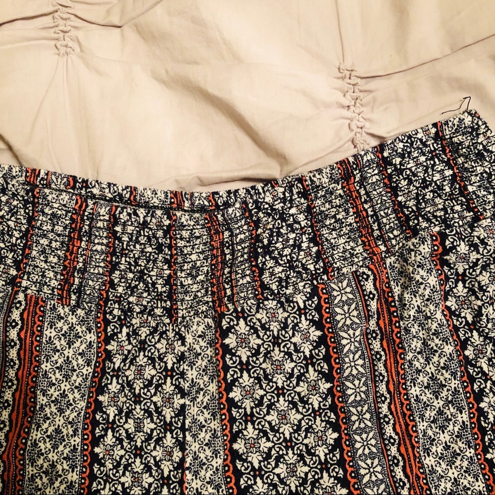 Boho pattern Pants 2/$15 (Bundle to save) - Picture 10 of 11